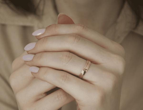 Aliança de Casamento Quadrada Friso Ouro 18k - Imagem 2