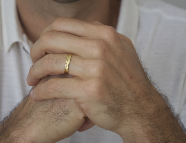 Aliança de Casamento Quadrada Friso Ouro 18k - Imagem 5